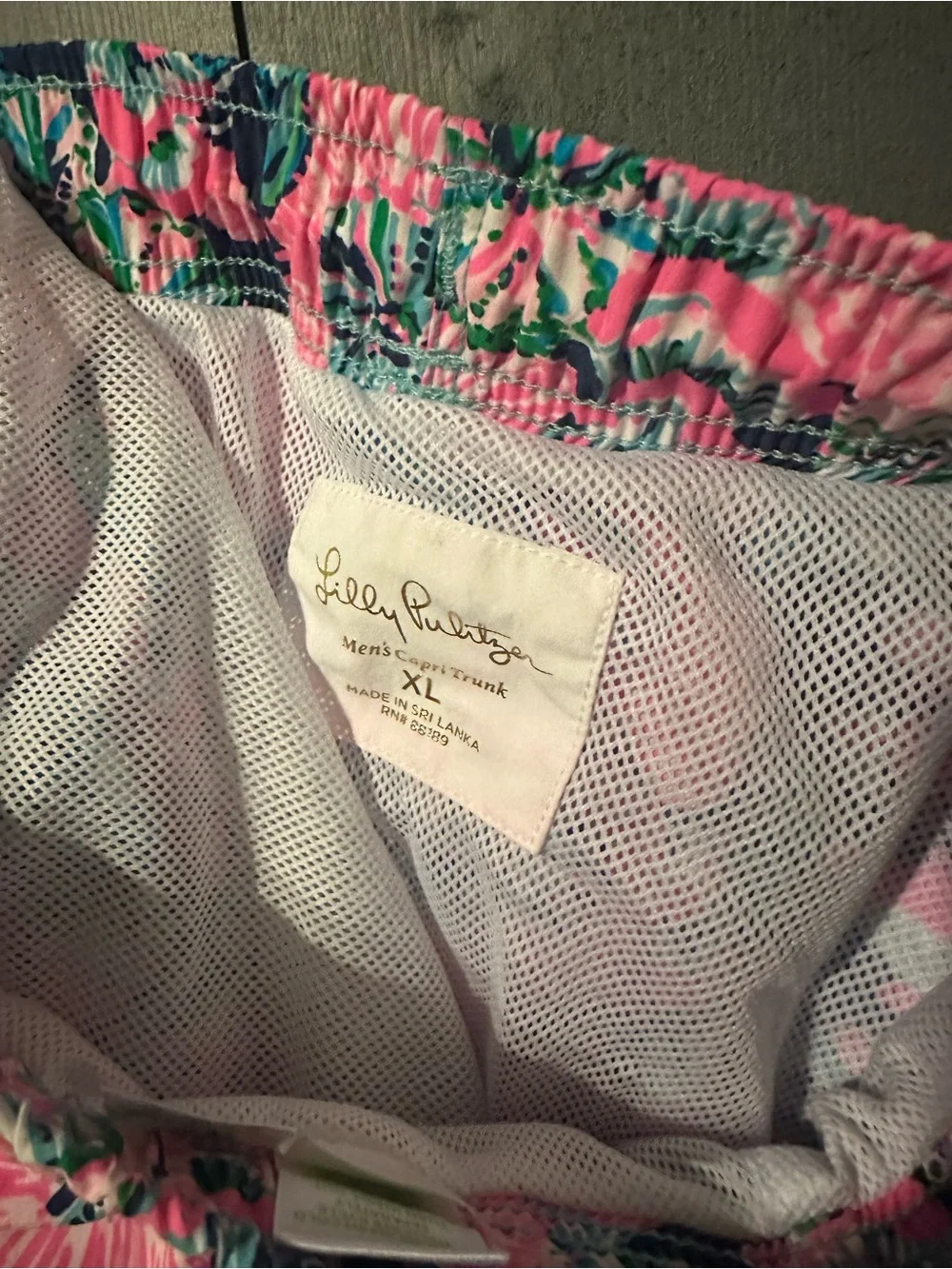 Lilly Pulitzerdd Men’s Capri Swim Trunks – Shroom with a View – Size XL